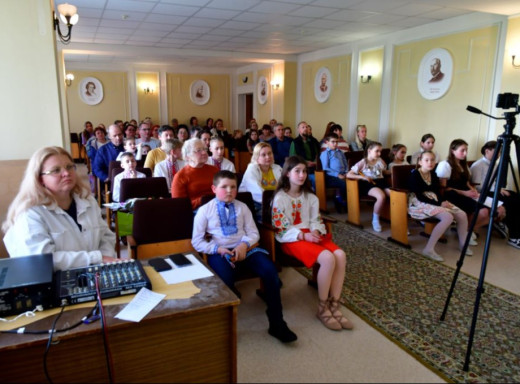 Мелодії серця: у Славутичі відбувся звітний концерт юних інструменталістів фото Мелодії серця: у Славутичі відбувся звітний концерт юних інструменталістів фото